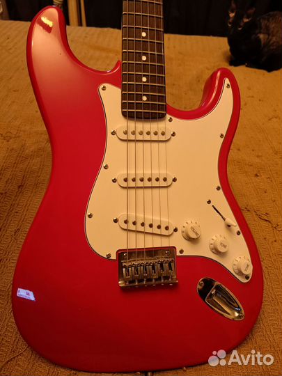 Электрогитара Fender squier stratocaster