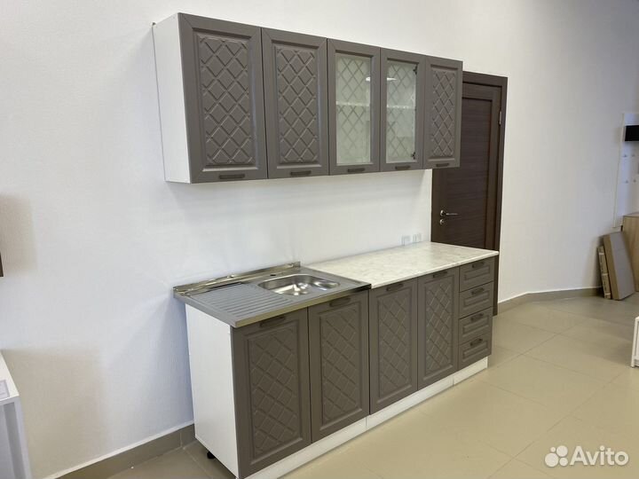 Кухня готовая новая