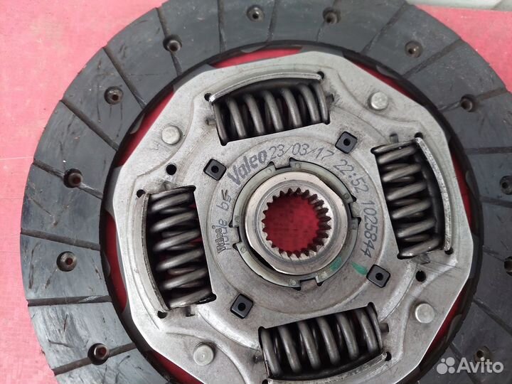 Комплект сцепления Ford Focus 2 2.0 л