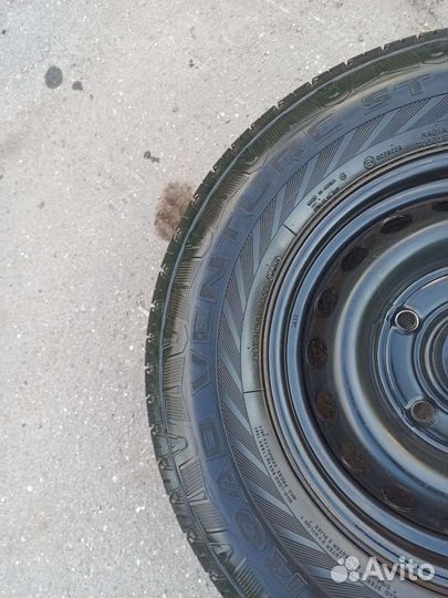 R16 Kumho Road Venture ST KL11 225/75, PCD 5x160 DIA 65.1