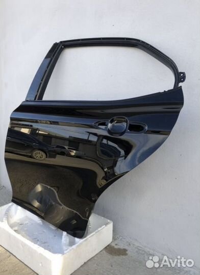 Камри 70-75 дверь левый