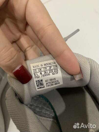 Кроссовки женские adidas 36 размер