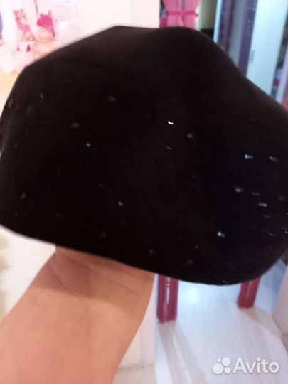 Берет женский черный