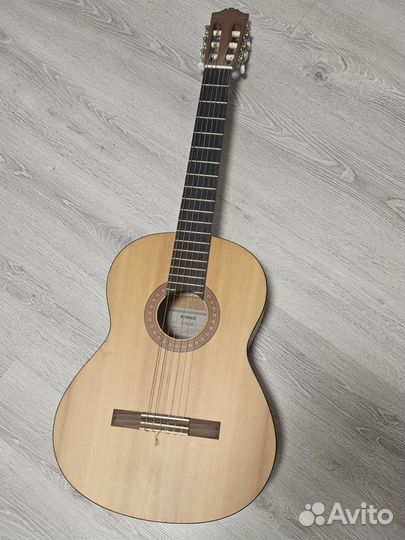 Акустическая гитара yamaha c40m