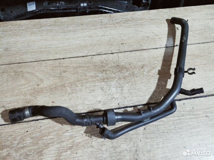 Трубопровод системы охлаждения Volkswagen Golf 6