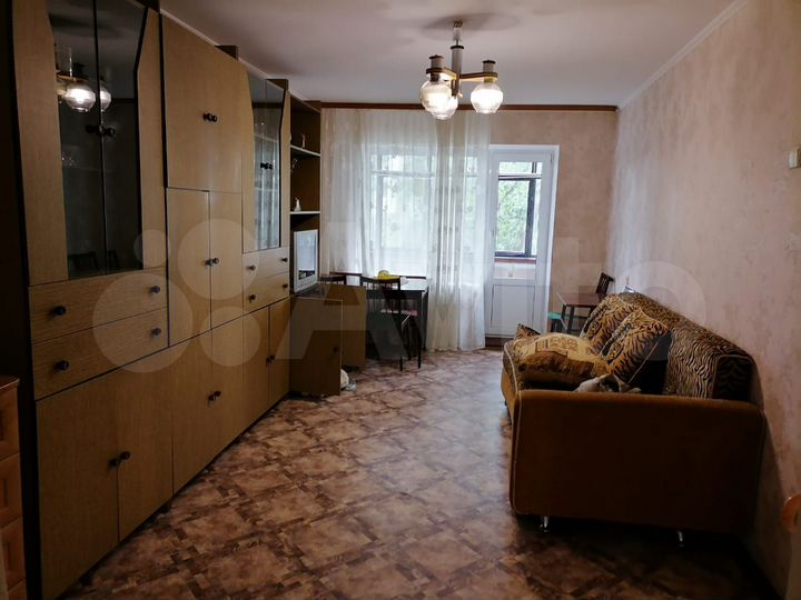 2-к. квартира, 48 м², 3/5 эт.