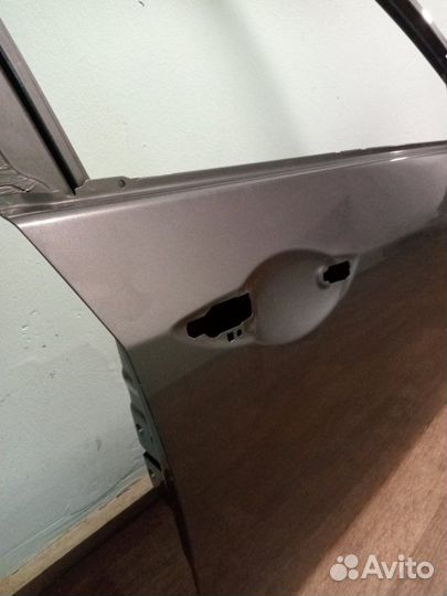 Дверь боковая передняя правая Honda Accord седан