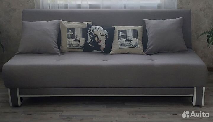 Диван почти новый в п.Лесколово