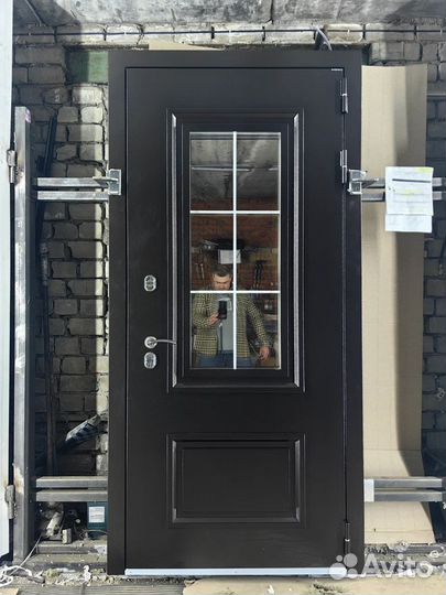 Дверь входная в дом