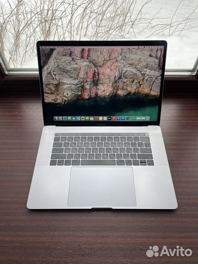 Macbook Pro 15 i7/16/1Tb late 2016