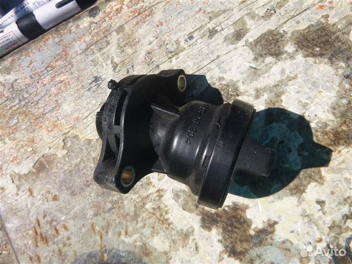 Маслозаливная горловина Lexus Ls600Hl UVF46 2urfse