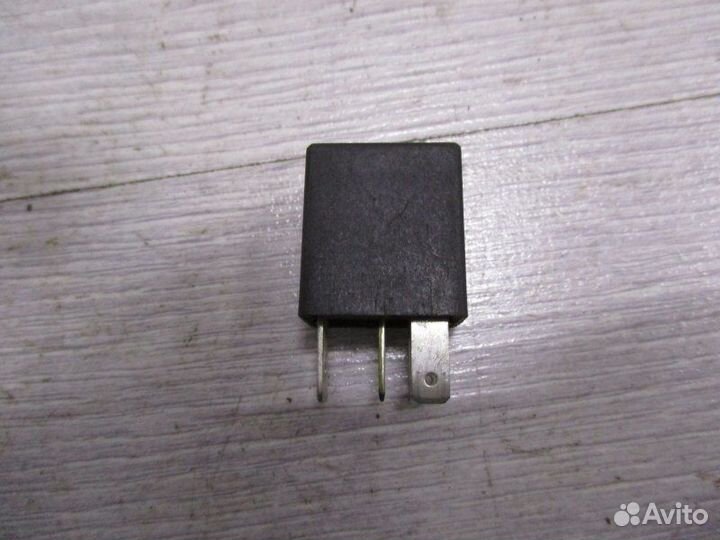 Реле указателя поворотов Opel Zafira 2 2000