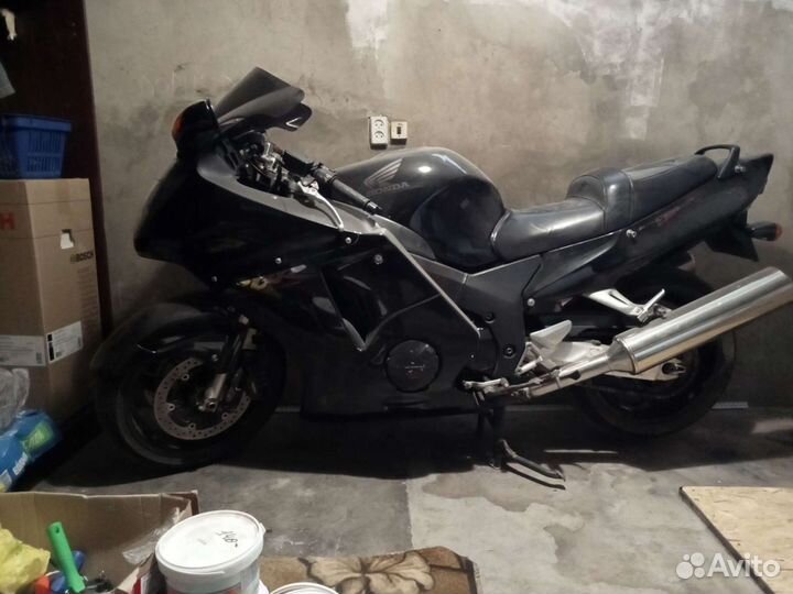 Хонда сбр 1100хх