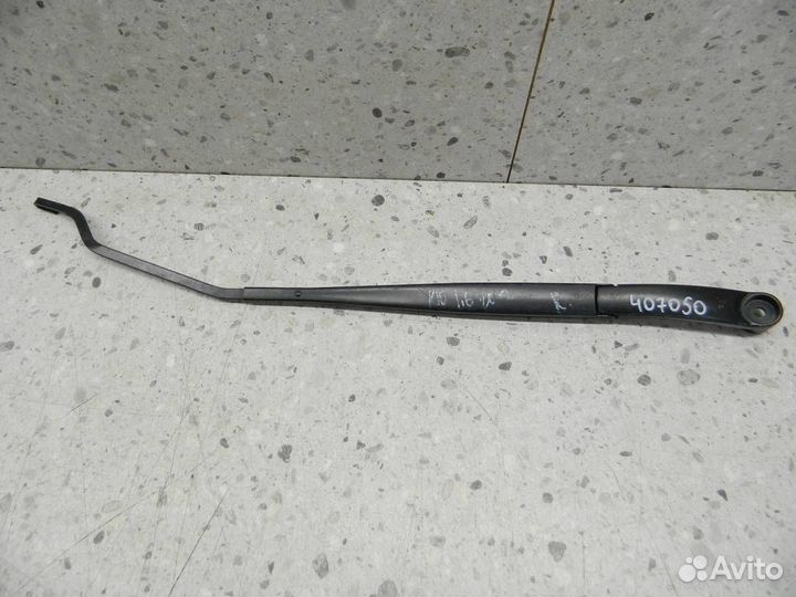 Поводок стеклоочистителя передний правый Kia Rio 3