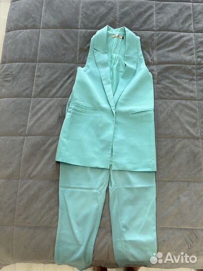 Костюм женский