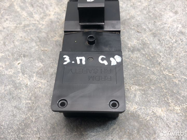 Зад прав кнопка эсп Genesis 2