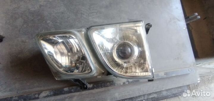 Фара правая Lexus lx 470