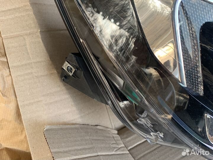 Фара Опель Инсигния ксенон