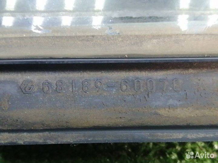 Стекло двери (форточка) заднее левое Toyota Land