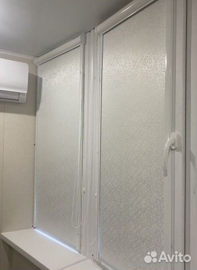 Рулонные шторы блэкаут в коробе I3077