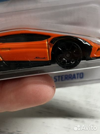 Hot wheels lamborghini huracan sterrato