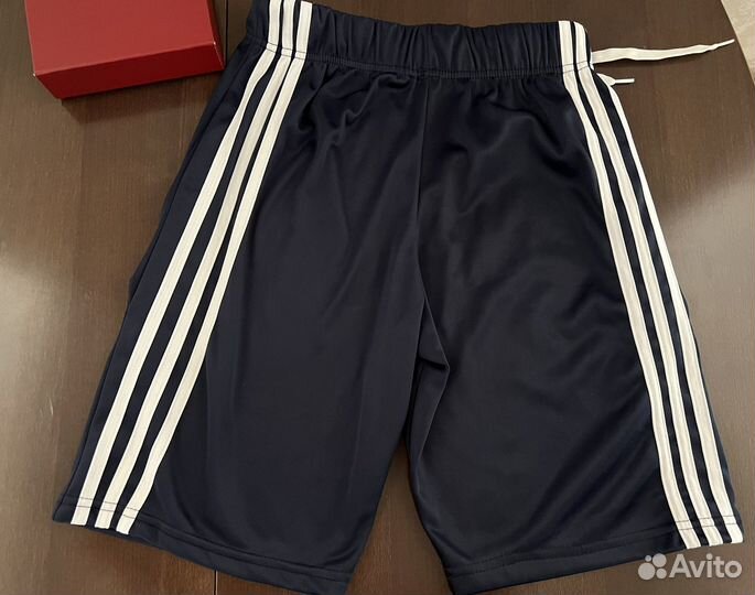 Шорты adidas