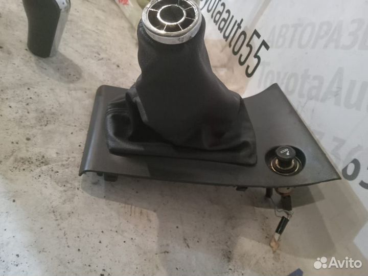 Накладка МКПП Тойота Королла Е120