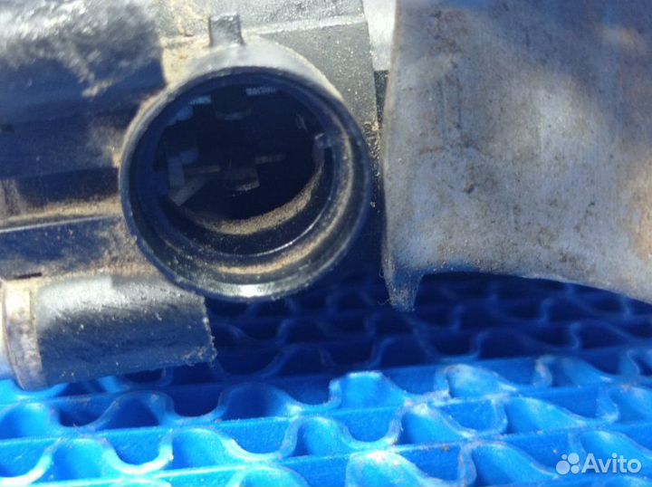 Передний правый стеклоподъемник Nissan Almera N16