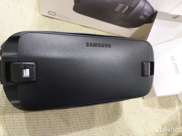Очки виртуальной реальности Samsung Gear VR