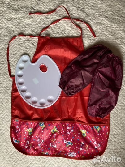 Фартук с нарукавниками и палитра