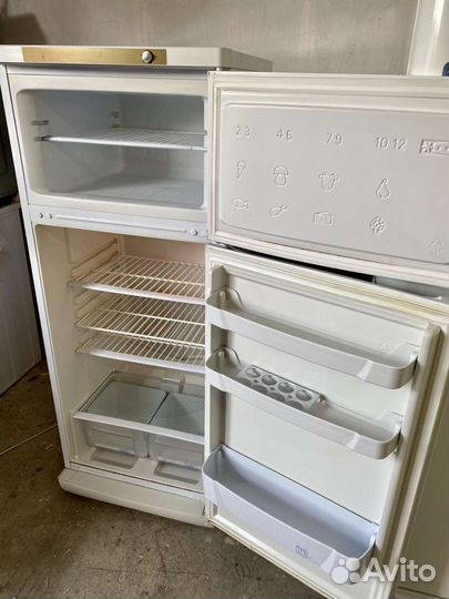 Холодильник indesit