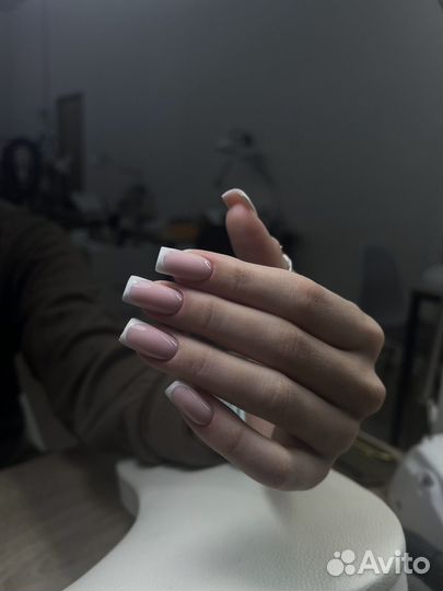 Мастер маникюра и smar педикюра