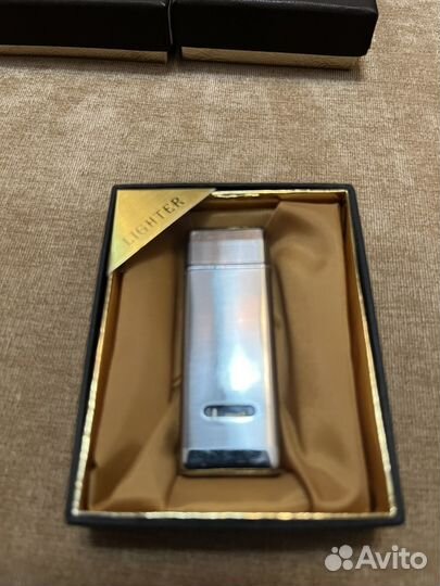 Зажигалка газовая