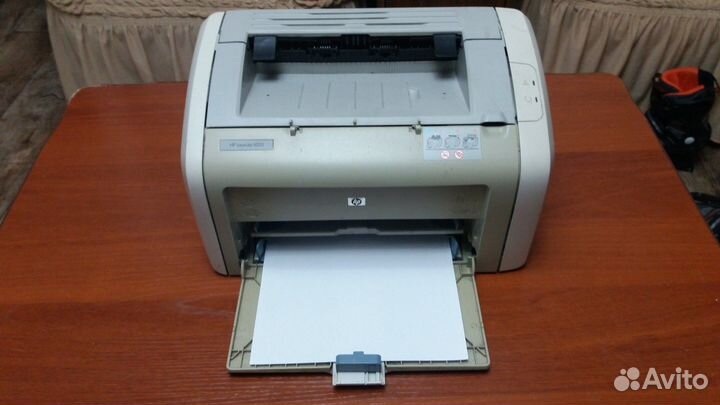 Лазерный принтер HP Laser Jet 1020 c картриджем