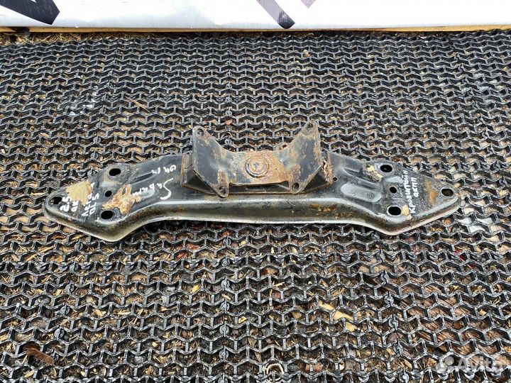 Кронштейн АКПП Легаси 4 Subaru Legacy