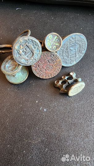 Старинные сургучные печати