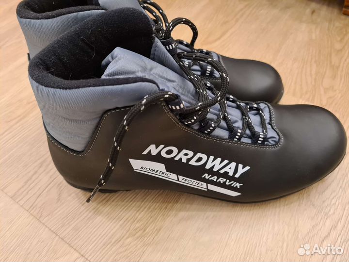 Лыжные ботинки 45 размер