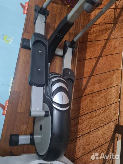 Эллиптический тренажер housefit