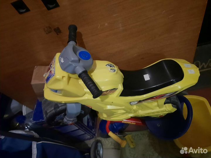 Мотоцикл-каталка со звуком