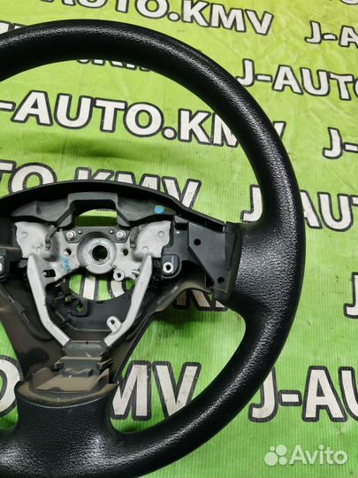 Рулевое колесо Toyota Corolla