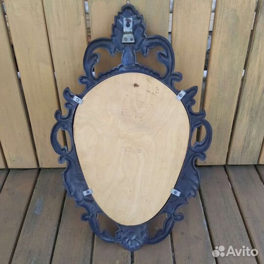 Зеркало настенное СССР в металлической раме