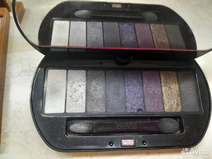 Палетка теней, румяна