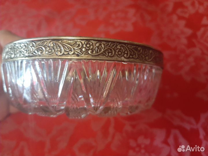 Хрустальная ваза (орешница) с мельхиоровым ободком