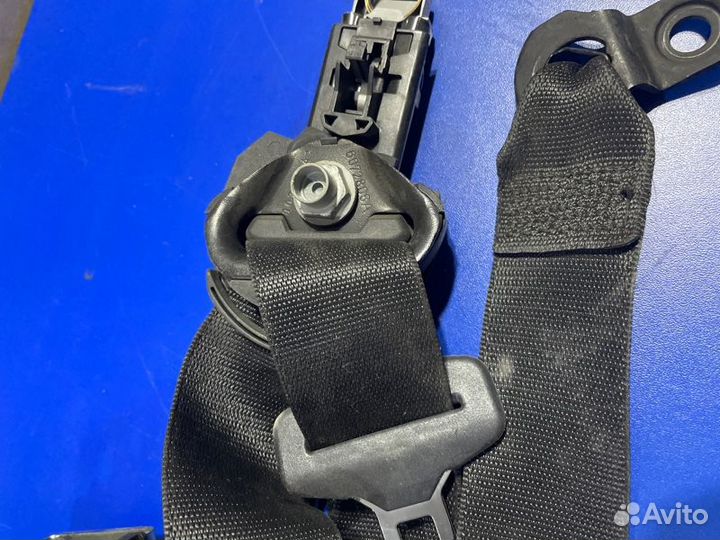 Ремень безопасности передний левый Mercedes-Benz