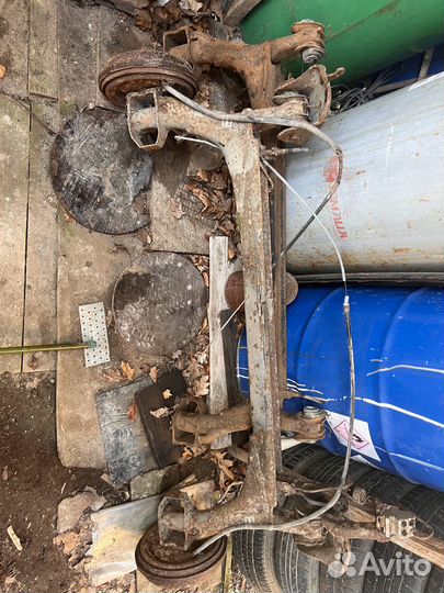 Volkswagen passat b3 Задняя балка