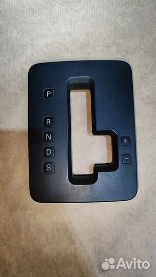 Накладка декоративная на кулису АКПП Туарег