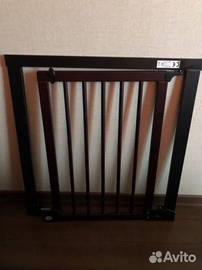 Барьер-калитка Baby Safe для лестничного проема