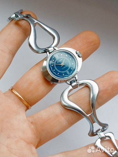 Часы СССР слава женские