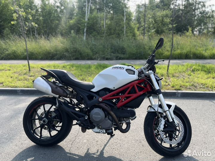 Ducati monster 796 ABS
