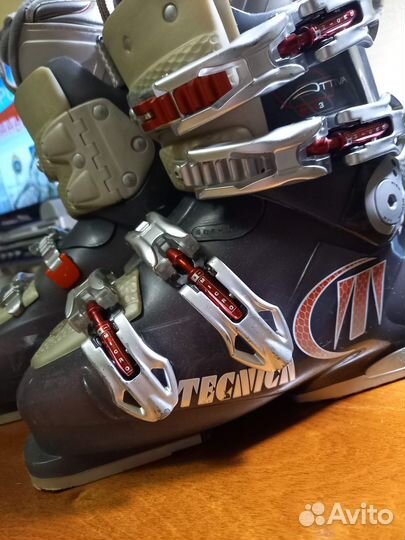 Горнолыжные ботинки